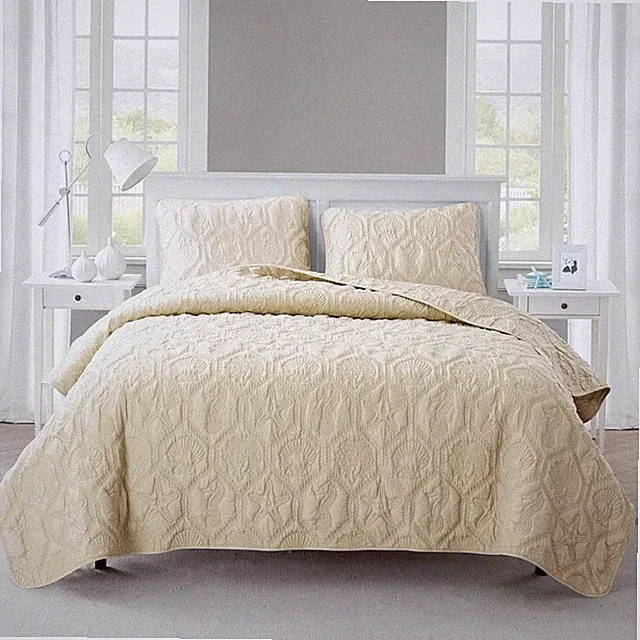 Queen Coastal Beach Starfish Seashells Seahorse Sand Tan 3-Piece Quilt Set
