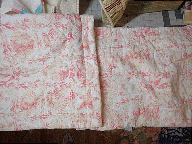 TWO Laura Ashley Standard Pillow Shams Quilted Seashells Sand Dollars Ocean Vtg